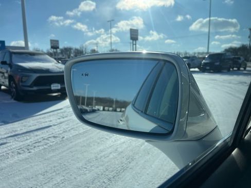 Used 2019 Buick Enclave Essence image 59