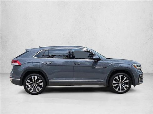 Used 2022 Volkswagen Atlas Cross Sport SEL Premium R-Line AWD/4WD image 4