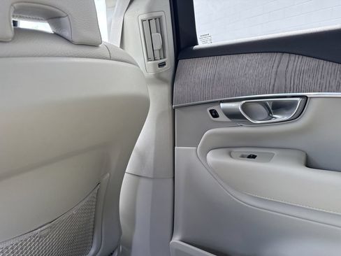 Used 2023 Volvo XC90 B6 Plus w/ Protection Package AWD/4WD image 18
