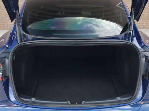 Used 2022 Tesla Model 3 Long Range AWD/4WD image 11