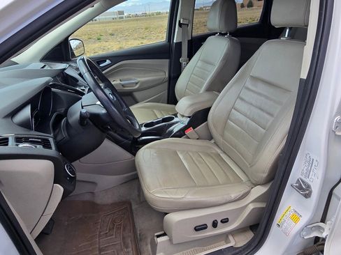 Used 2015 Ford Escape Titanium image 13