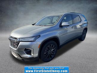 Used 2023 Chevrolet Traverse RS video 1