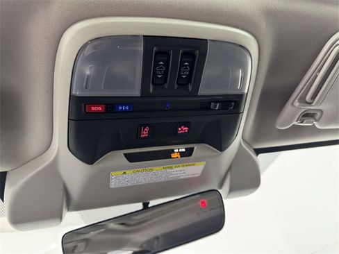 Used 2022 Subaru Crosstrek 2.5i Limited w/ Moonroof Package 2 image 25