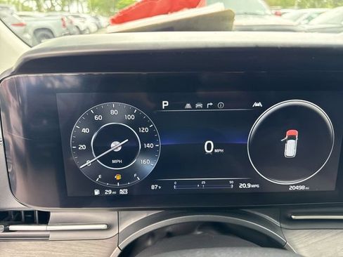 Used 2024 Kia Carnival SX FWD image 15