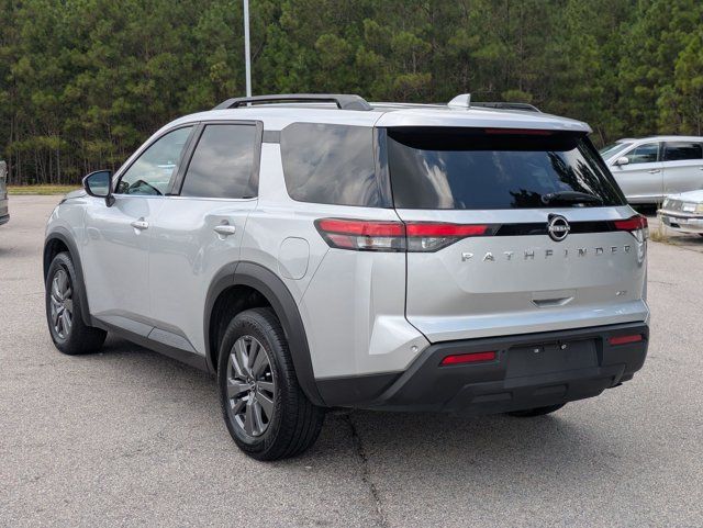Used 2025 Nissan Pathfinder SV AWD/4WD image 5