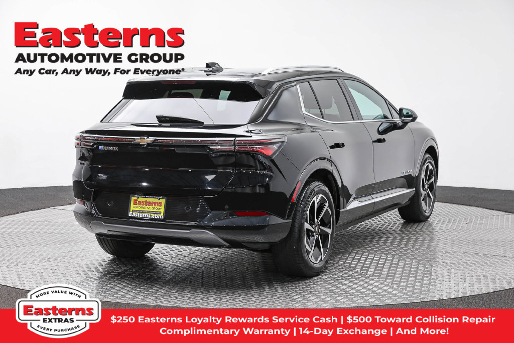 Used 2024 Chevrolet Equinox EV LT w/ LPO, All-Weather Mat Package FWD image 6