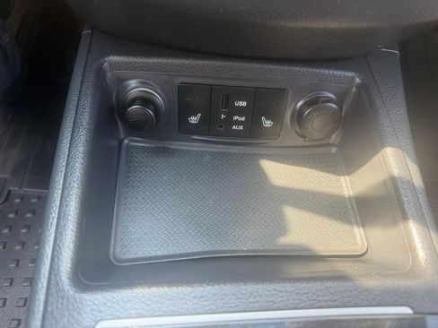 Used 2009 Hyundai Santa Fe Limited FWD image 16