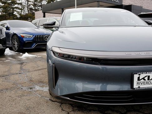 Used 2024 Lucid Air Touring image 14
