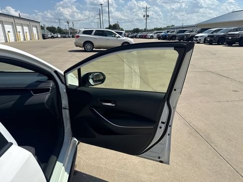 Used 2024 Toyota Corolla SE FWD image 22