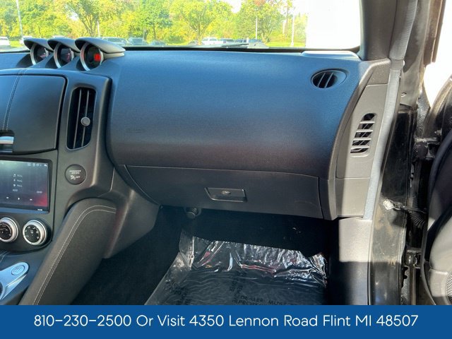 Used 2013 Nissan 370Z Coupe w/ Sport Pkg RWD image 32