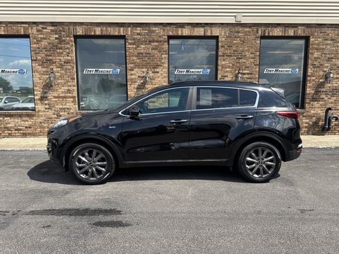 Used 2020 Kia Sportage S w/ S Premium Package AWD/4WD image 2