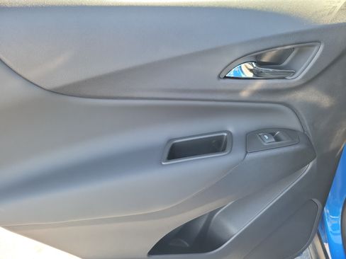 Used 2024 Chevrolet Equinox LT FWD image 11