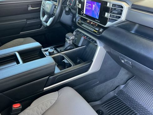 Used 2024 Toyota Tundra SR5 w/ SR5 Convenience Package AWD/4WD image 16