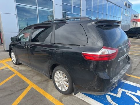 Used 2015 Toyota Sienna Limited Premium image 4
