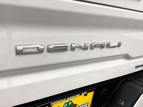 Used 2024 GMC Sierra 2500 Denali w/ Technology Package image 8