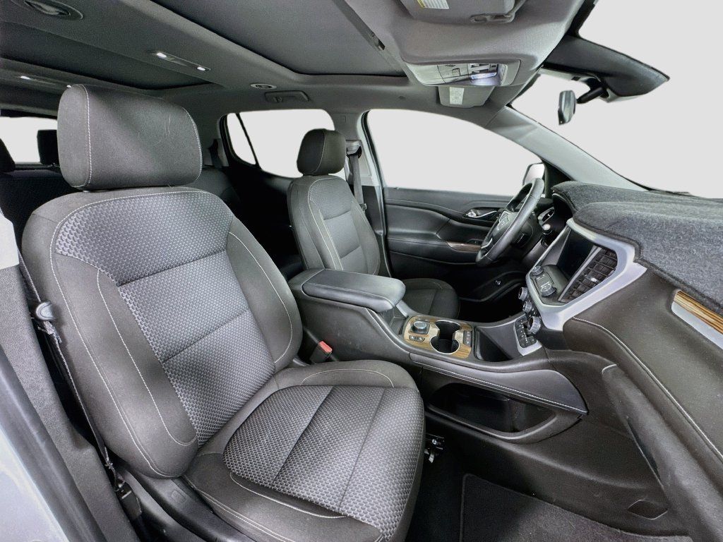 Used 2023 GMC Acadia SLE w/ Driver Convenience Package FWD image 32