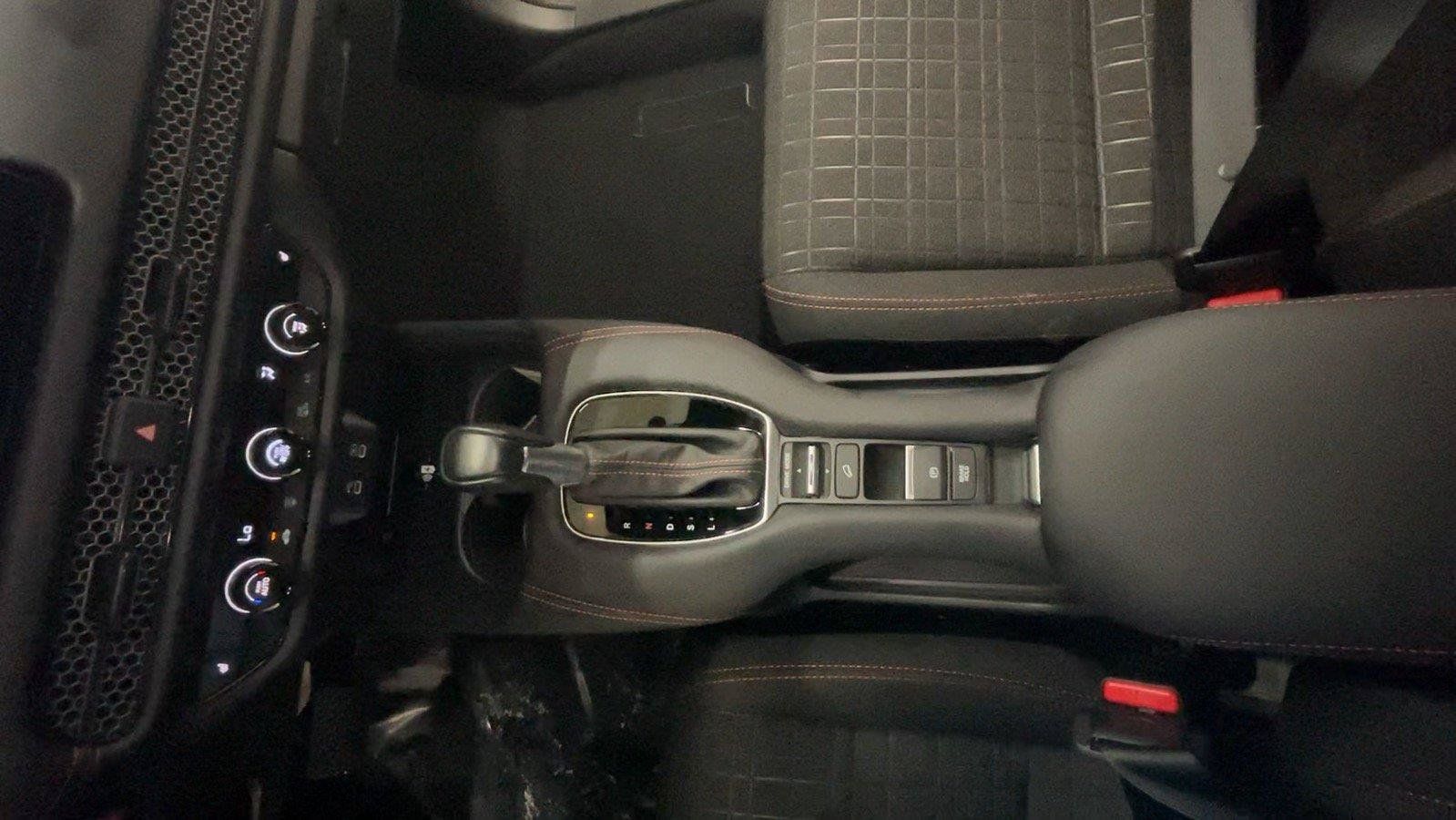 Certified 2026 Honda HR-V Sport image 40