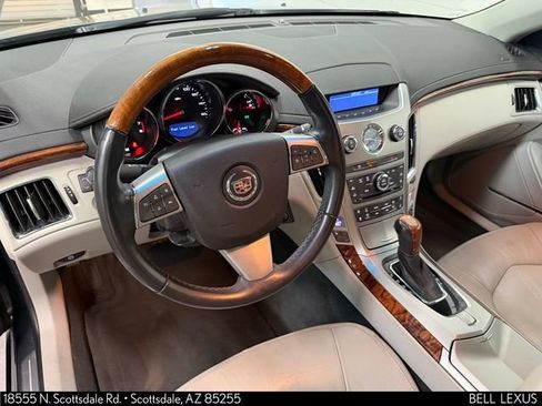 Used 2011 Cadillac CTS Luxury RWD image 16