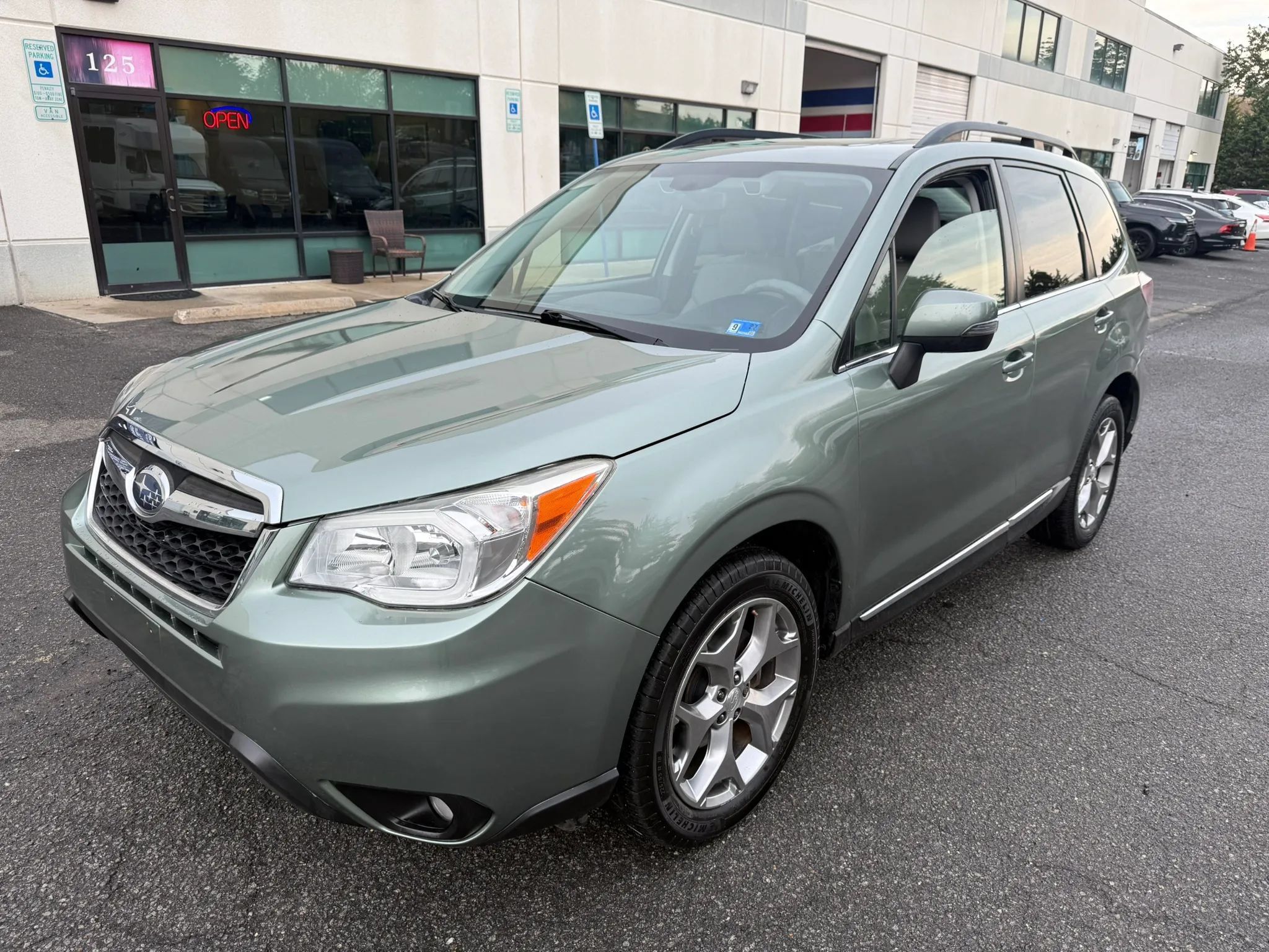 Used 2015 Subaru Forester 2.5i Touring w/ Eyesight & Navigation System AWD/4WD image 11