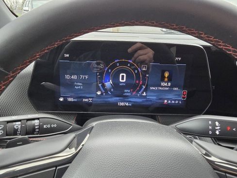 Used 2025 Chevrolet Equinox RS w/ Safety and Technology Package image 8