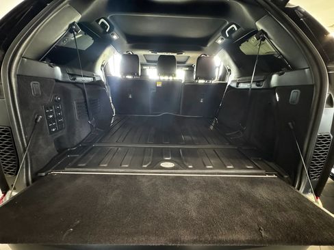 Used 2018 Land Rover Discovery HSE Luxury AWD/4WD image 26