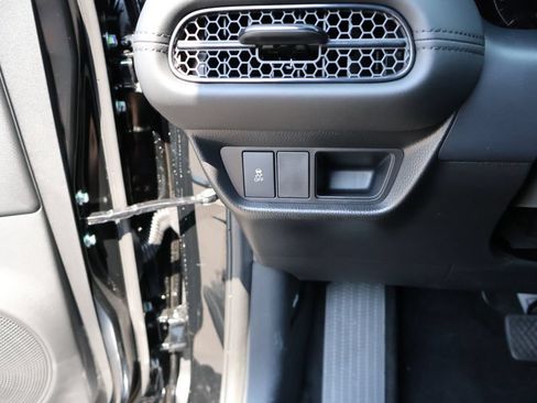New 2027 Honda HR-V LX image 28