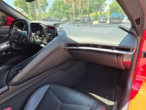 Used 2021 Chevrolet Corvette Stingray Coupe w/ 1LT RWD image 21
