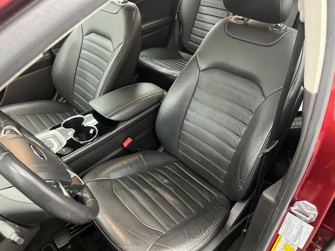 Used 2014 Ford Fusion SE w/ Equipment Group 202A image 19