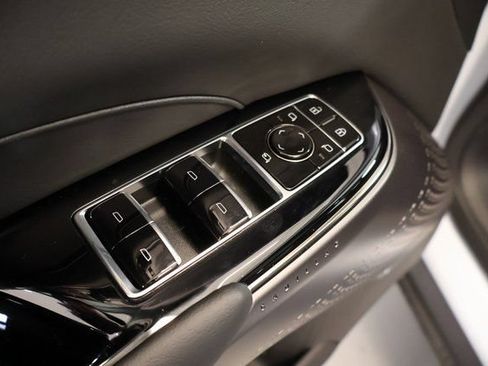 New 2026 Cadillac Lyriq Luxury AWD/4WD image 16