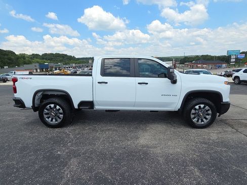 New 2026 Chevrolet Silverado 2500 Custom w/ Custom Convenience Package AWD/4WD image 10