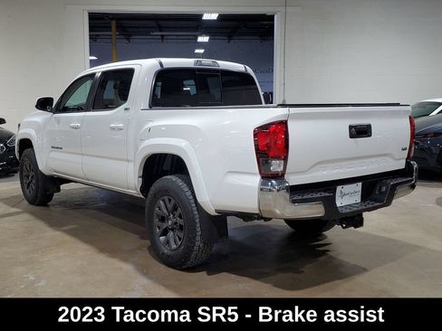Used 2023 Toyota Tacoma SR5 RWD image 12