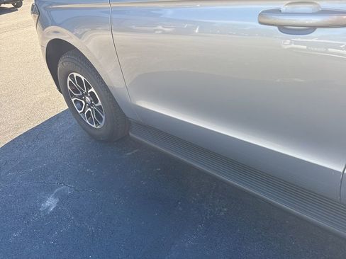 Used 2024 Ford Expedition XLT RWD image 28