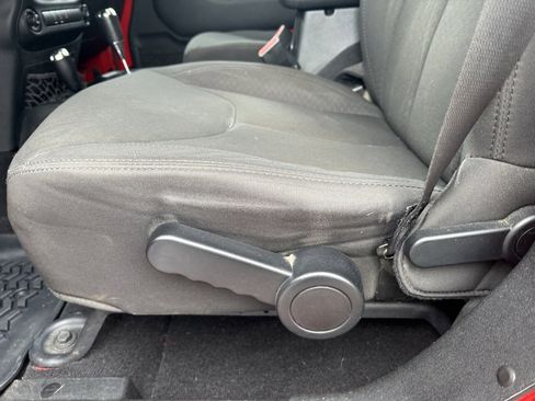 Used 2017 Jeep Wrangler Unlimited Sport w/ Quick Order Package 24S image 17