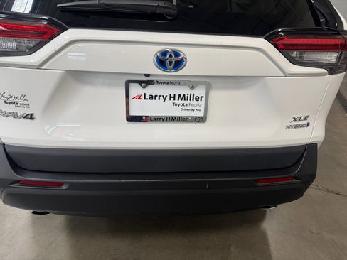 Used 2020 Toyota RAV4 XLE w/ Convenience Package AWD/4WD image 25