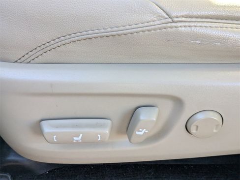 Used 2022 Toyota 4Runner Limited image 21