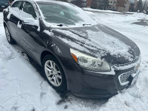Used 2015 Chevrolet Malibu LT w/ Power Convenience Package image 3