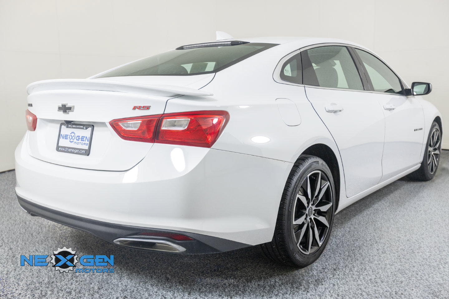 Used 2023 Chevrolet Malibu RS FWD image 36