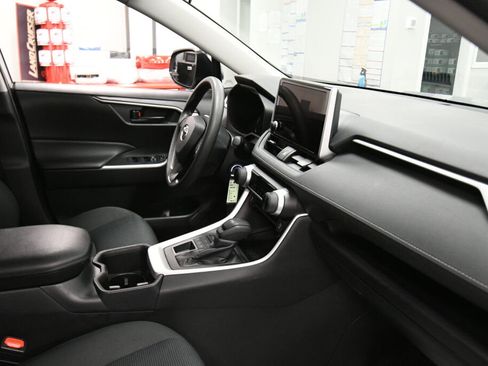 Certified 2024 Toyota RAV4 LE image 26