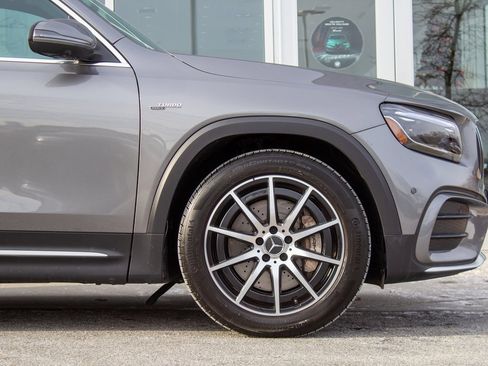 Used 2025 Mercedes-Benz GLB 35 AMG 4MATIC image 5