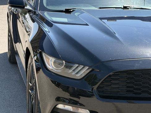 Used 2016 Ford Mustang Coupe RWD image 20