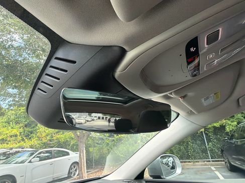 Certified 2023 Volvo XC60 B5 Ultimate w/ Climate Package FWD image 31