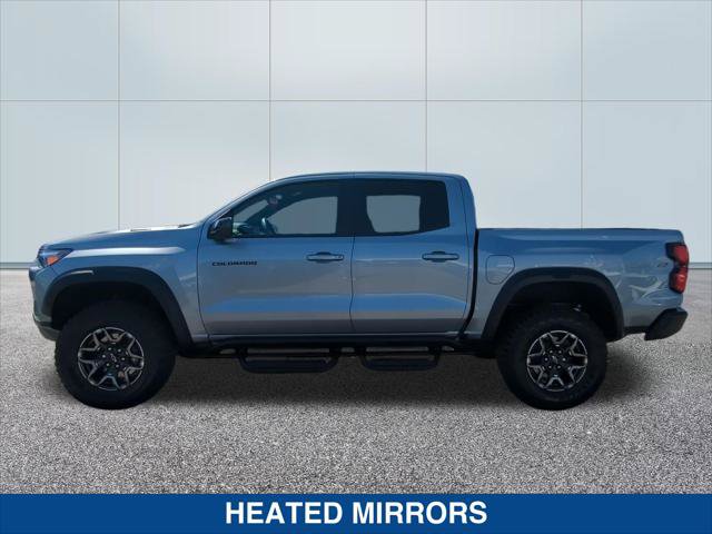 Used 2025 Chevrolet Colorado ZR2 AWD/4WD image 2