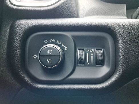 Used 2022 RAM 3500 Laramie w/ Night Edition image 25