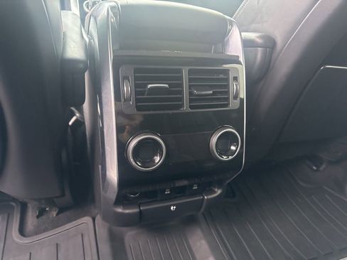 Used 2018 Land Rover Range Rover Sport HSE Dynamic image 21