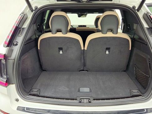 Used 2025 Volvo EX90 Plus AWD/4WD image 21