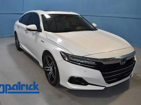 Used 2022 Honda Accord Touring image 1