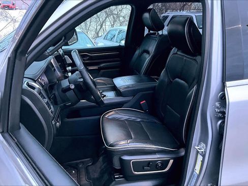 Used 2019 RAM 1500 Limited image 9