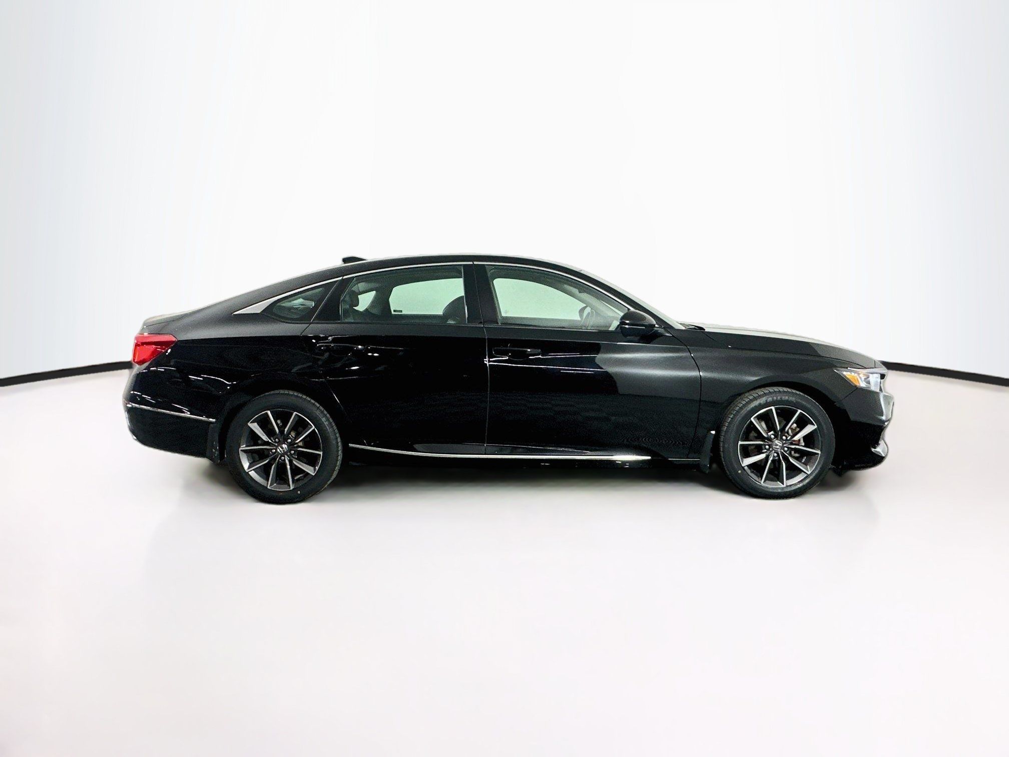Used 2021 Honda Accord EX-L image 10