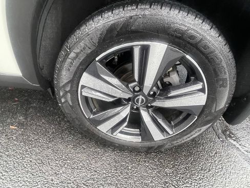 Certified 2023 Nissan Rogue Platinum AWD/4WD image 29