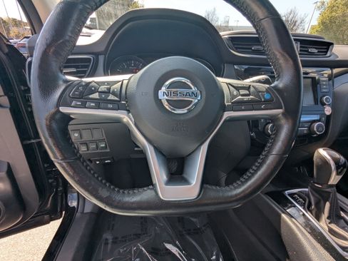 Used 2022 Nissan Rogue Sport SL w/ Premium Package image 20